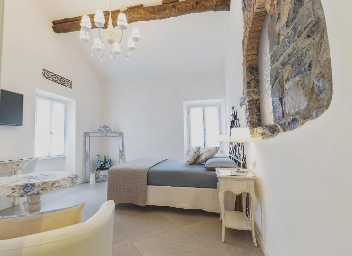 Casa Contrada Bella Guest House Varenna