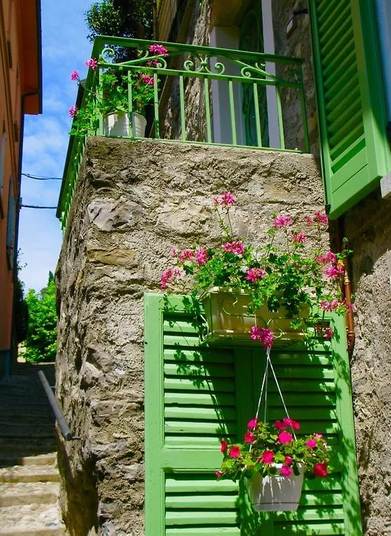 Casa Contrada Bella Guest House Varenna