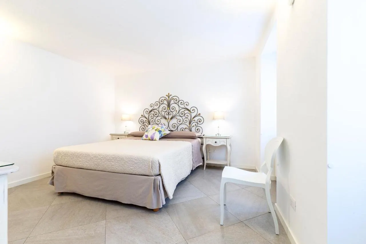 בית הארחה מלון ורנה Casa Contrada Bella איטליה