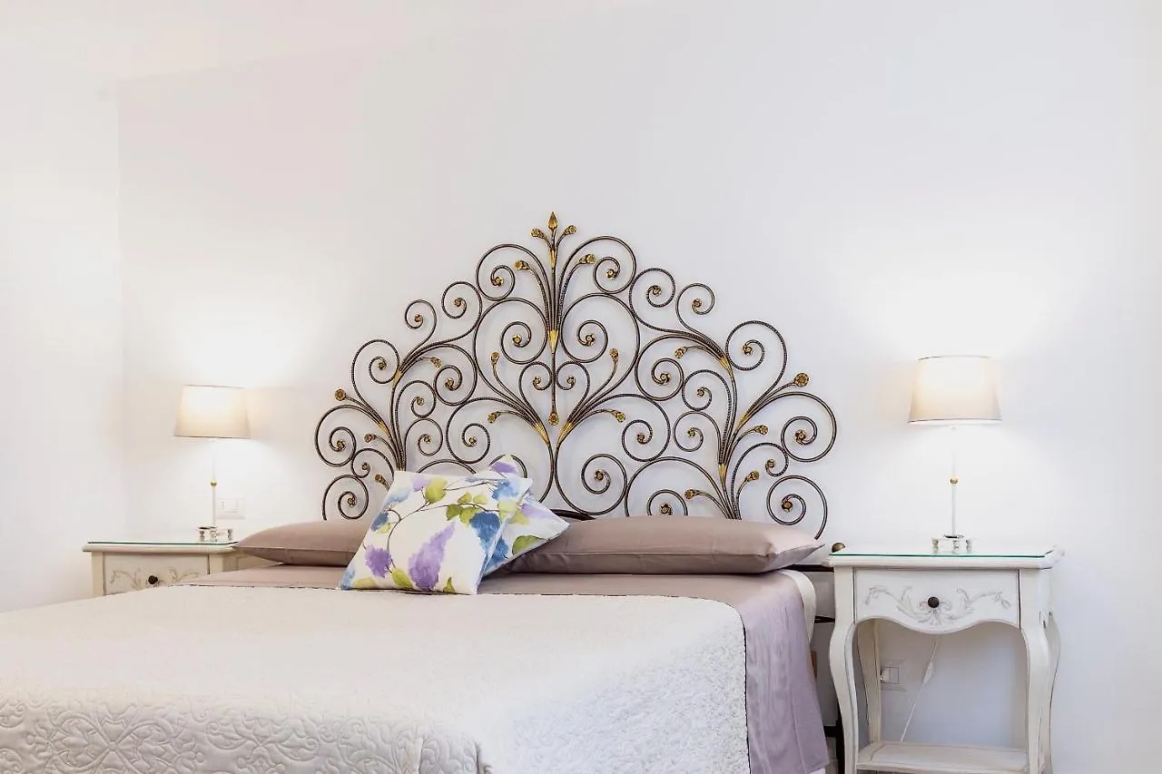מלון ורנה Casa Contrada Bella איטליה